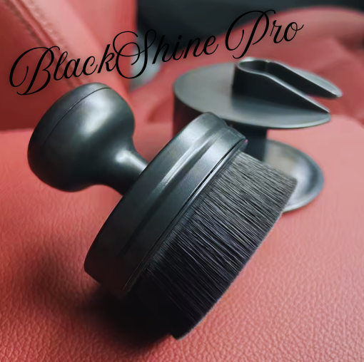 BlackShine Pro – Die All-in-One Reifen- & Auto-Glanzbürste